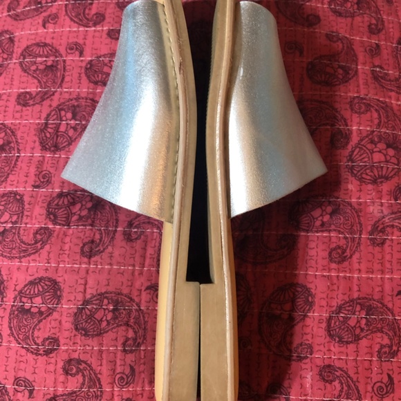 Sandals (Silver Slides, Size 8) - Picture 3 of 3
